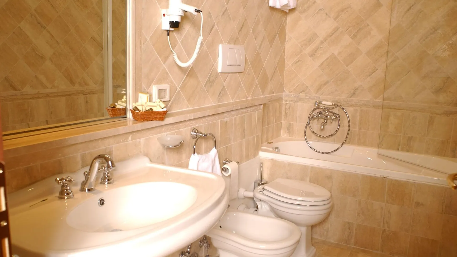 Il Gattopardo Relais Rzym Nocleg ze śniadaniem